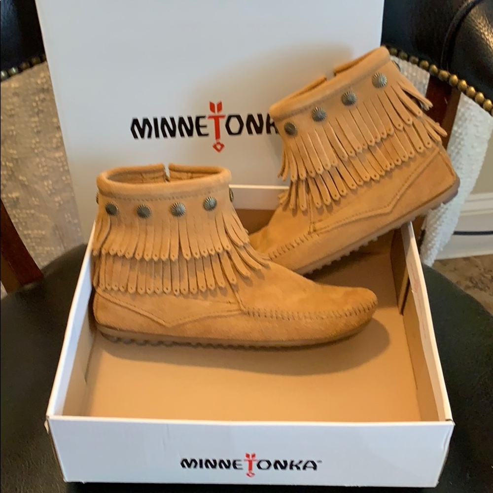 Minnetonka mocs